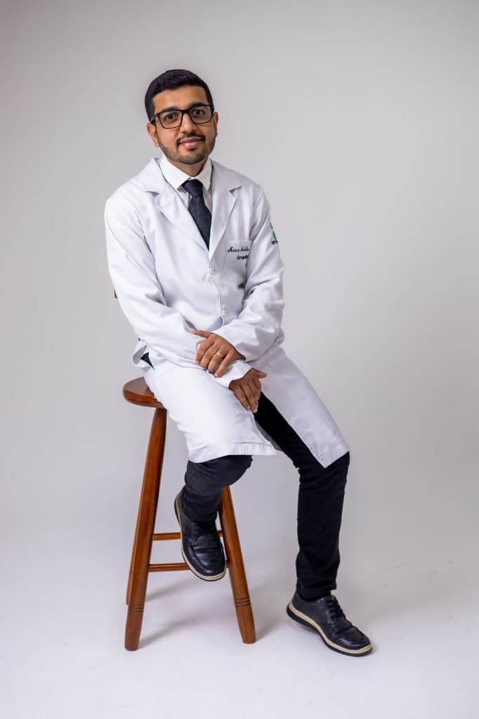 Dr. Marco Aurélio - Ortopedista e Especialista